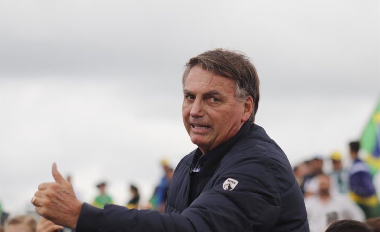 Arrestado Bolsonaro por riesgo de fuga en medio de su proceso por golpismo
