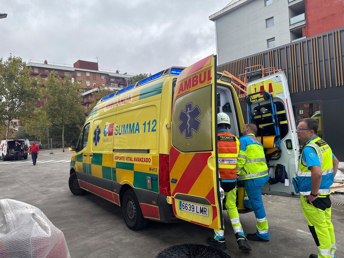 Un joven resulta herido grave tras sufrir aplastamiento en una pierna con toro mecánico en una nave de Pinto