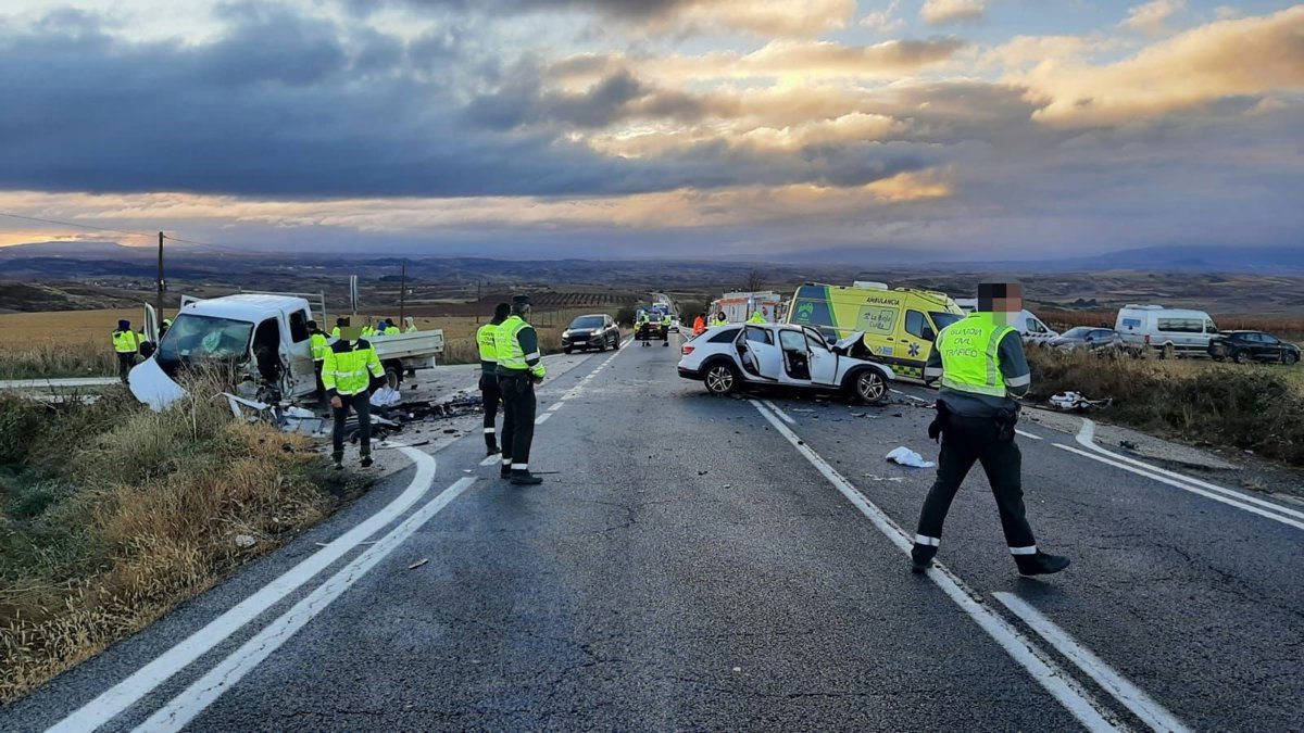 Muere un hombre de 59 años en un accidente de tráfico al chocar su vehículo frontalmente con un camión en Foncea
