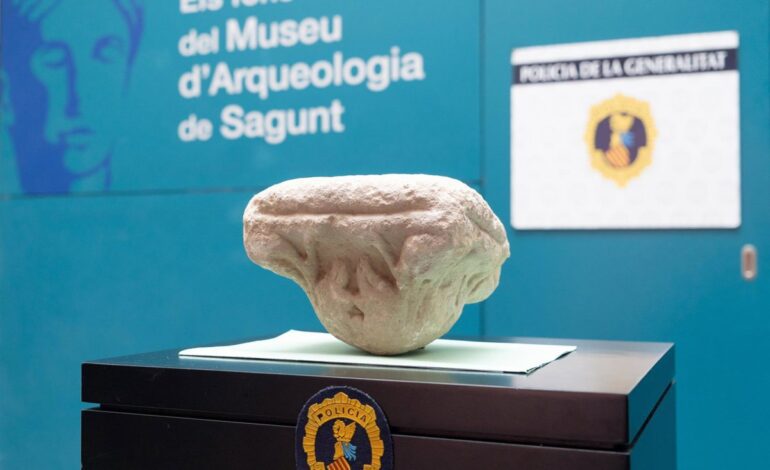La Policía de la Generalitat recupera un capitel del siglo XV en el entorno del Castillo de Sagunto
