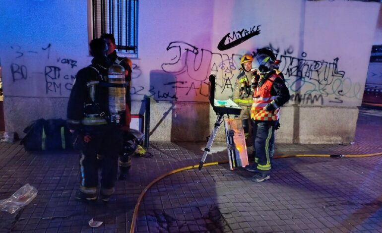 1 herido crítico y otro grave tras un incendio en un domicilio de Badalona (Barcelona)