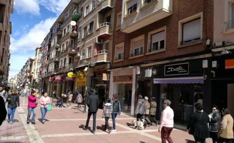 Detenido por hurtar tarjetas al descuido a ancianos y mujeres y hacer pequeños cargos fraudulentos