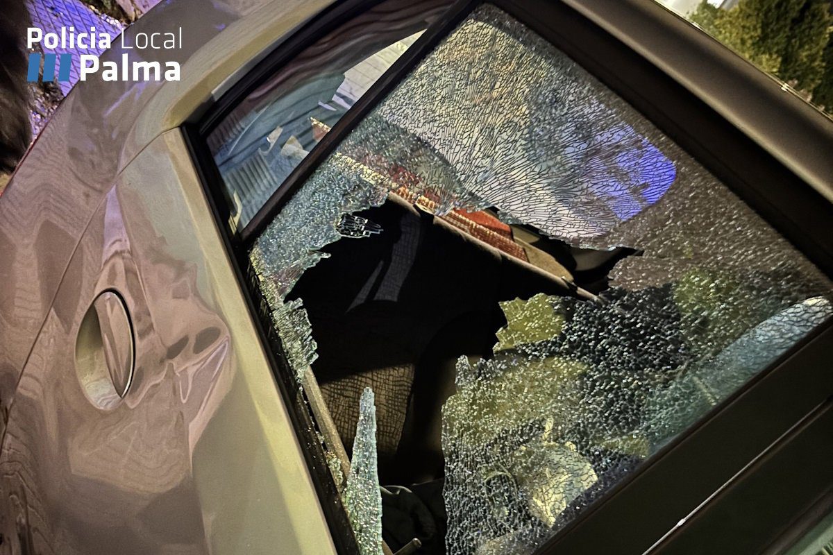 Detenido un hombre tras una persecución por un robo en un vehículo y un hurto en un supermercado en Palma