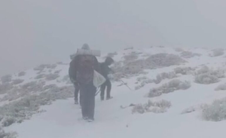 Rescatados cuatro montañeros con hipotermia tras un operativo de más de seis horas en Sierra de Gredos
