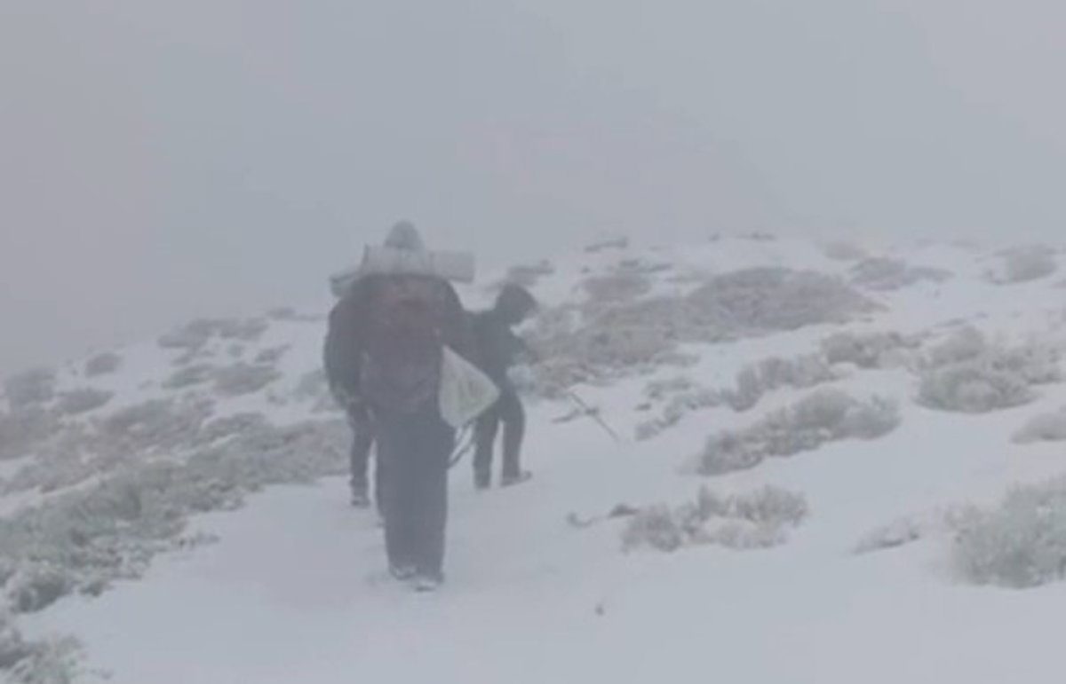 Rescatados cuatro montañeros con hipotermia tras un operativo de más de seis horas en Sierra de Gredos