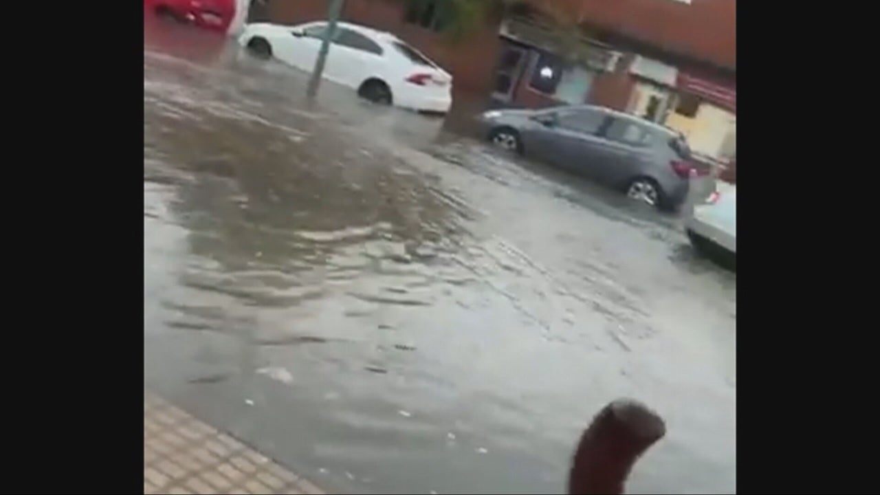 Las fuertes lluvias inundan Cáceres y avanzan hacia el resto del país con rachas de viento huracanadas