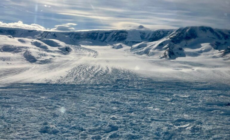 Un glaciar de la Antártida colapsa a una velocidad sin precedentes desde la Edad de Hielo