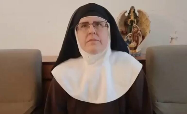 La Guardia Civil detiene a la exabadesa de Belorado tras registrar el convento