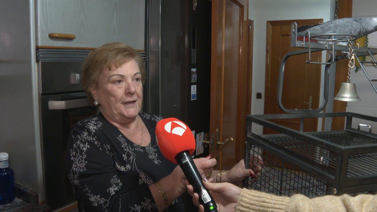 el loro que se escapó, y al volver comparte custodia con el Estado