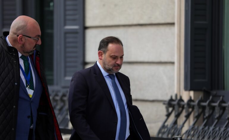 El PP solicita 30 años de cárcel para Ábalos y Koldo y prisión provisional para ambos por el caso mascarillas