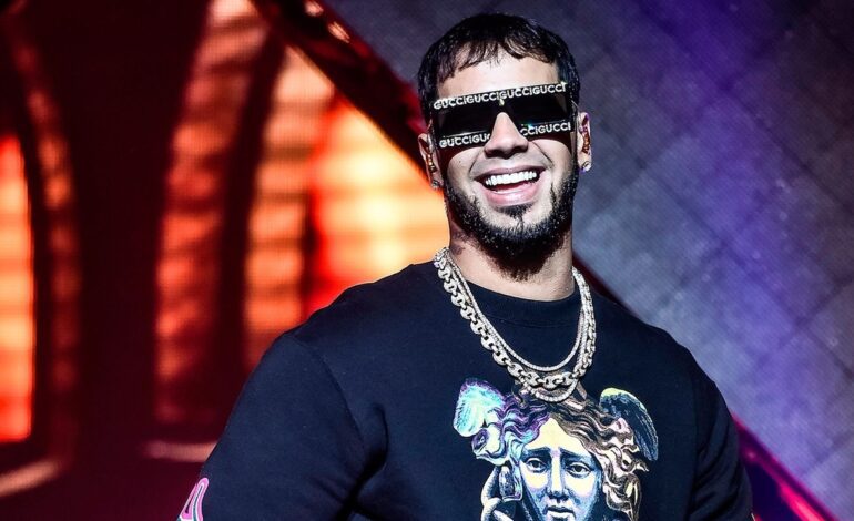 Llega una hora tarde y su show termina de una forma abrupta