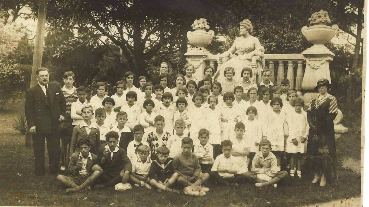 Era tan mala, irascible y roja que hubieron de fusilarla por el peligro que constituía