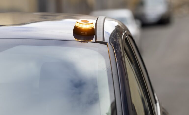 ¿Está tu baliza homologada? Esto es lo que debes saber para evitar las multas