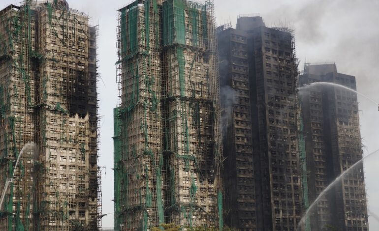 La negligencia en las obras, clave en la virulencia del incendio en Hong Kong