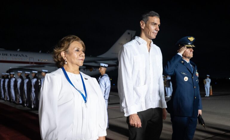 Pedro Sánchez llega a Colombia para la cumbre UE-CELAC: «Debemos construir puentes»