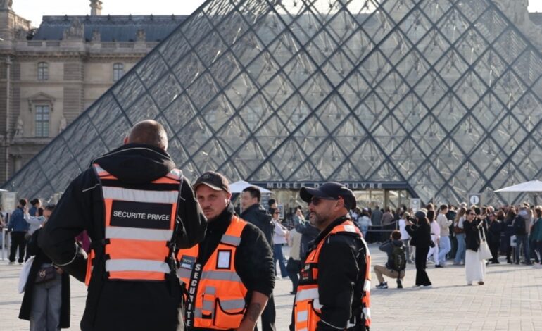 El Louvre refuerza su seguridad con la creación de un «coordinador» y un sistema de videovigilancia