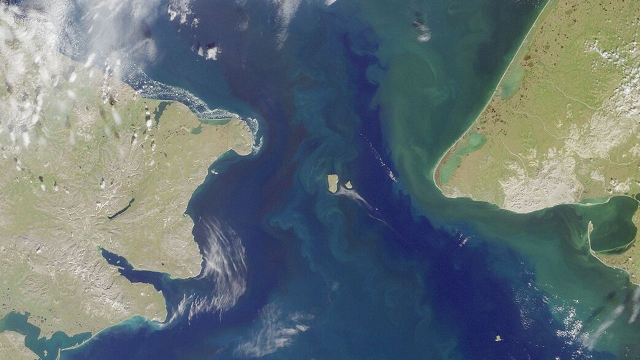 dos islas, 4 kilómetros y un día de distancia