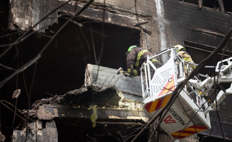 Un ataque ruso con más de 500 drones deja Kiev a oscuras y se salda con tres muertos