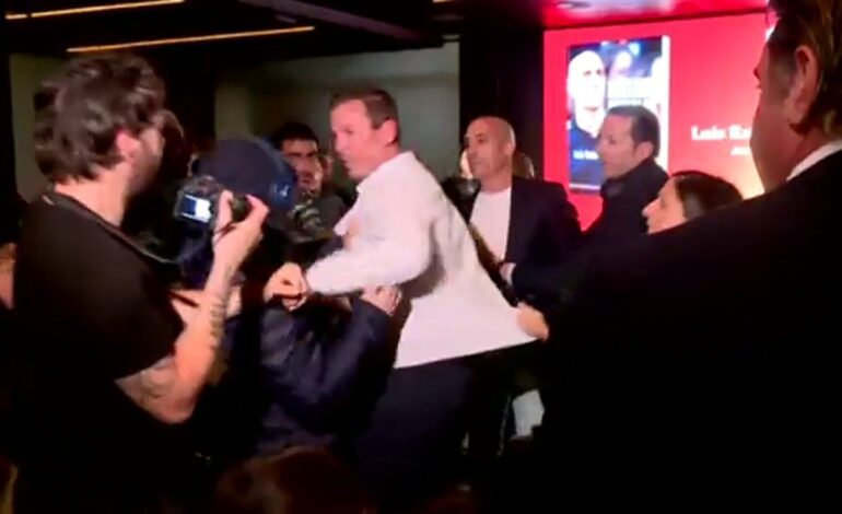 No sé si tenía un arma