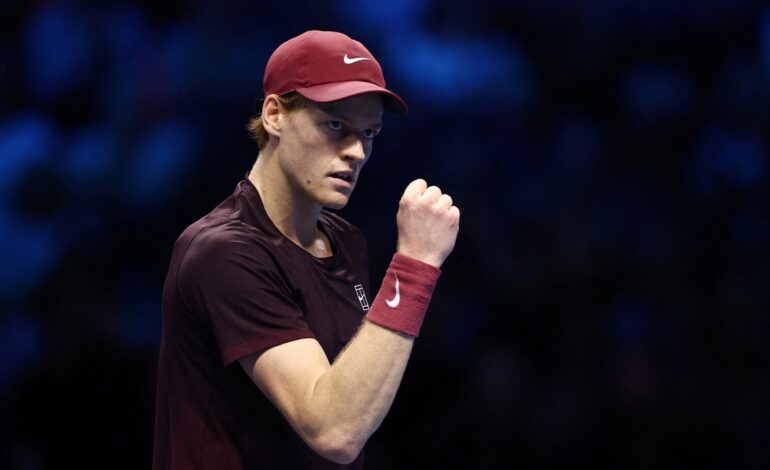 Jannik Sinner somete a Alex de Miñaur y jugará la final de las Nitto ATP Finals