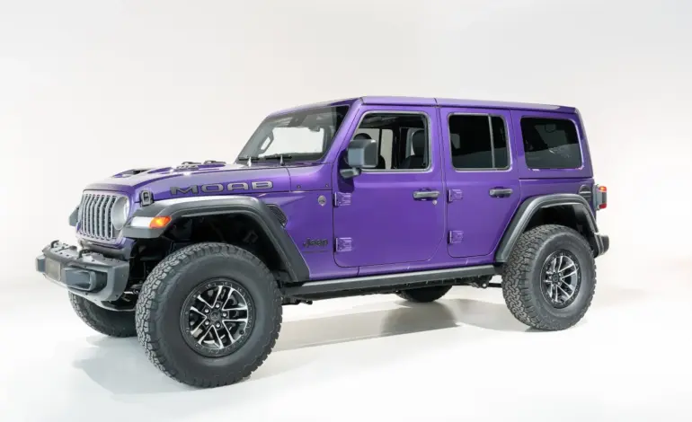 El Jeep Wrangler se renueva en 2026 sin renunciar a su V8