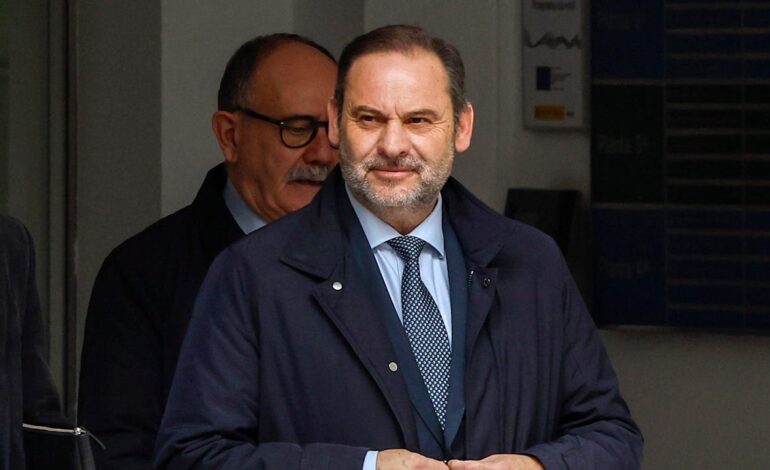 El PSOE cuestiona al juez del ‘caso Koldo’ por investigar los pagos en efectivo y le acusa de actuar en base a «conjeturas»