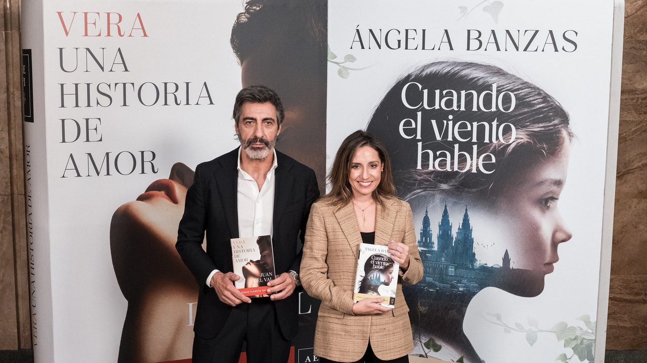 A la venta las novelas de Juan del Val y Ángela Banzas, ganador y finalista del Premio Planeta
