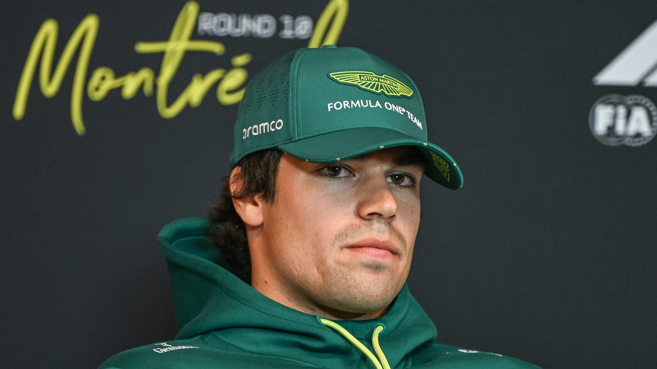 Siempre hace que los pilotos se salgan…