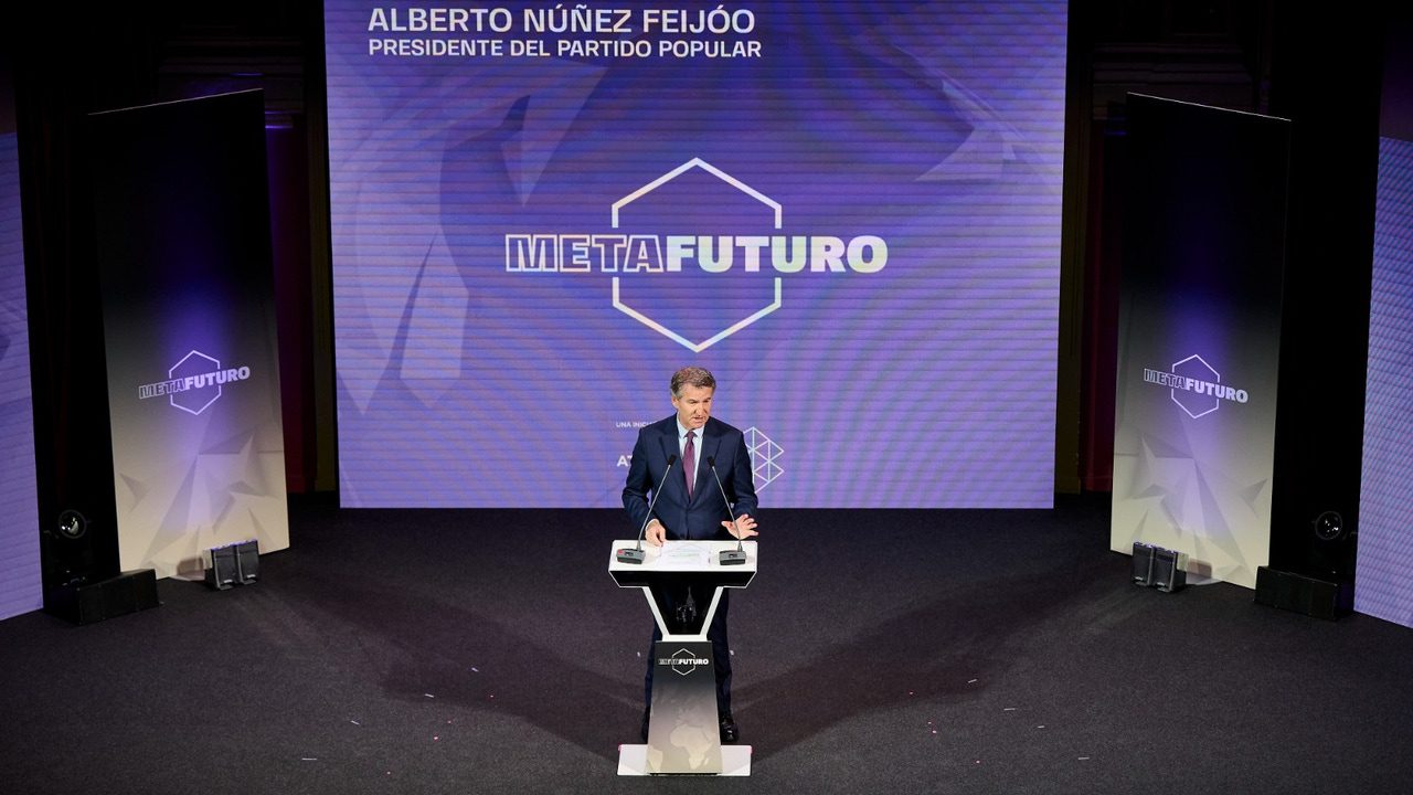 Feijóo propone implantar la «verificación de edad» digital y bloquear la «geolocalización en apps» que permitan el acceso a menores de 16 años