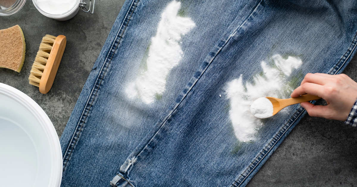 «Si te cae aceite en los vaqueros, utiliza sal con alcohol, pero no frotes”