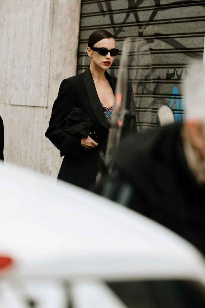 Los looks street style de Irina Shayk siguen siendo icónicos