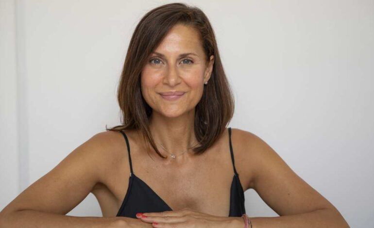 A una mujer de 50 le aconsejaría hacer 3-4 horas de ejercicio de fuerza a la semana, dos ayunos intermitentes de 15-16 horas y retiraría las harinas y los azúcares al máximo