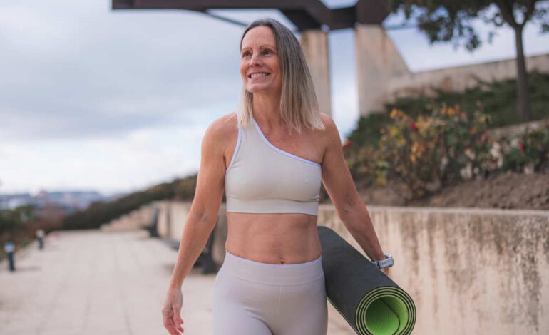 Cuando una mujer prueba el entrenamiento de fuerza y siente que puede levantar peso, que mejora su postura, su energía, su confianza y duerme mejor… ya no lo deja