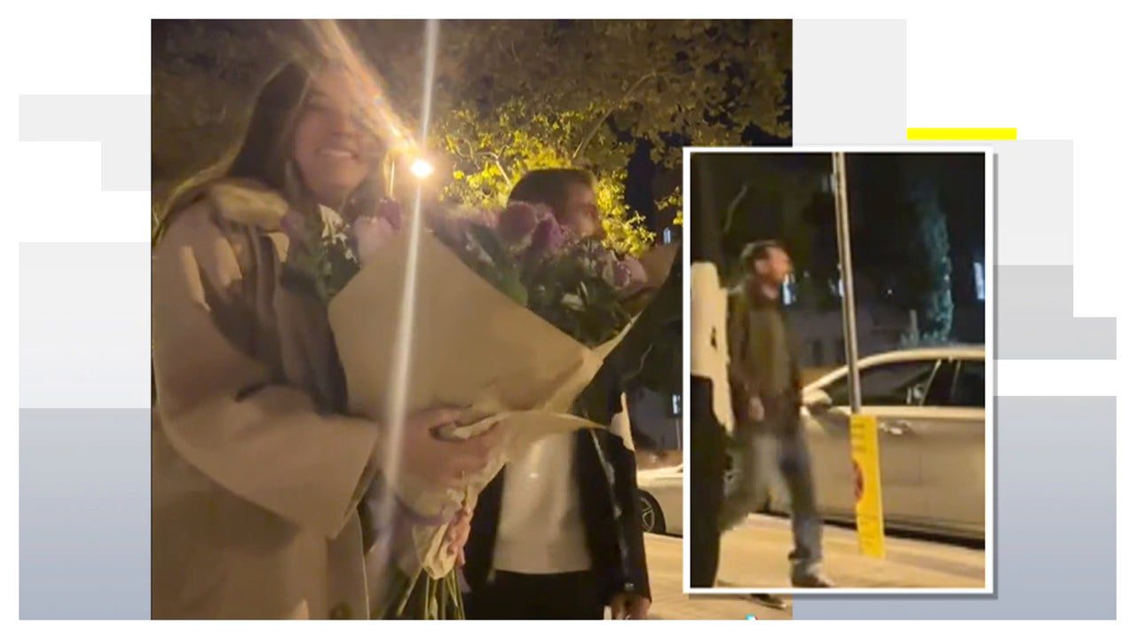 Se graba regalándole un ramo de flores a su novia y… ¡aparece Messi caminando por detrás!