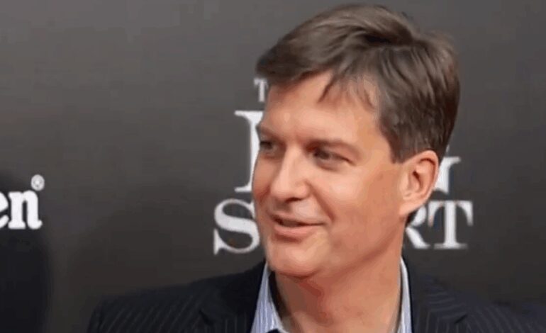 Michael Burry, el gurú que predijo la crisis de 2008, advierte sobre una posible burbuja de la inteligencia artificial