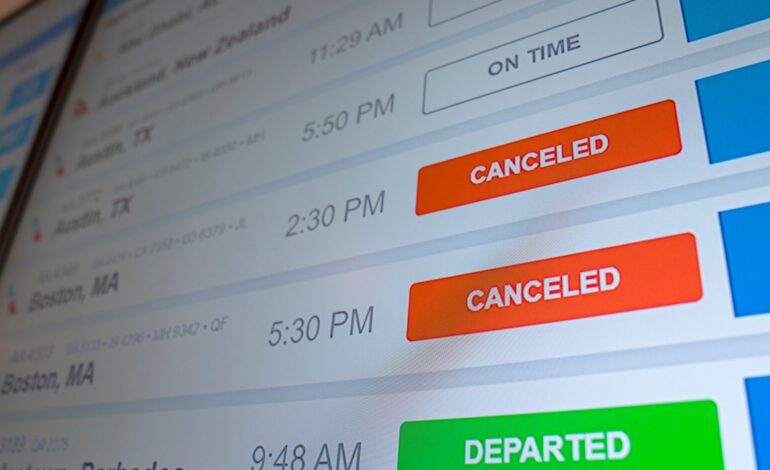 casi 2.000 vuelos cancelados por la falta de controladores durante el cierre del Gobierno