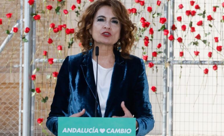 Montero exige a Juanma Moreno un «presupuesto digno» para exhumar a todas las víctimas del franquismo