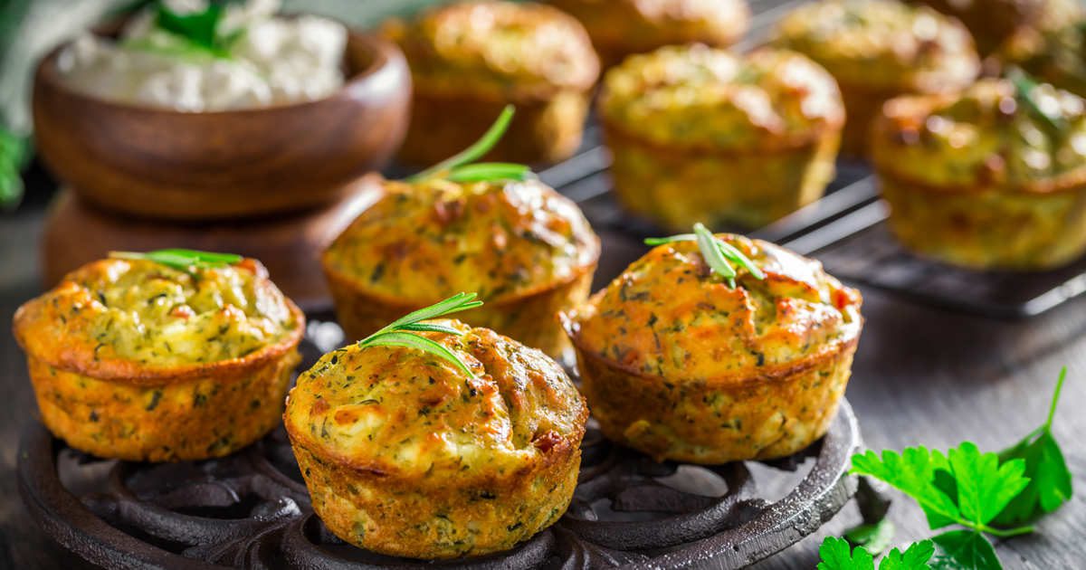 12 ideas de meriendas saladas saludables y llenas de sabor para disfrutar sin remordimientos