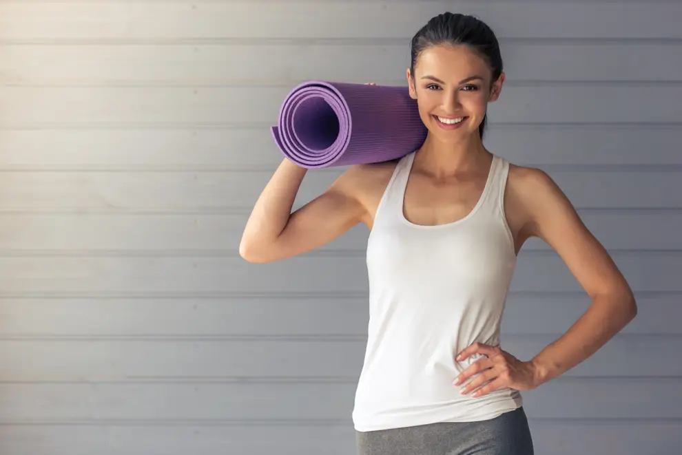 mujer - haciendo ejercicio en casa