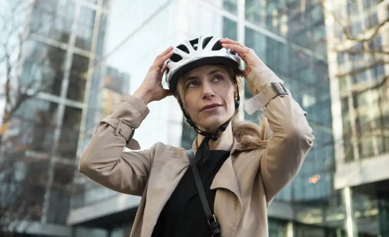 ‘Este es el verdadero motivo por el que tu ciudad no está preparada para convivir con bicicletas y patinetes eléctricos’