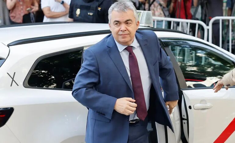 La UCO dice que Cerdán y su familia se beneficiaron de los presuntos amaños: "La Paqui, que le conocen todas las vendedoras de El Corte Inglés"