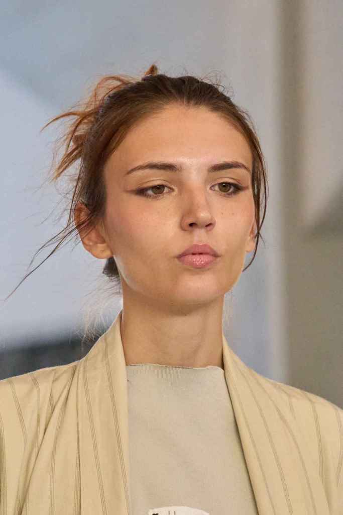 El delineador doble agranda los ojos y tiene efecto lifting.