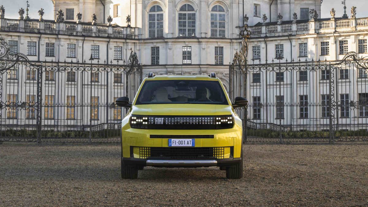 Con solo presionar un botón se puede limpiar esta parte del coche y casi nadie conoce este truco