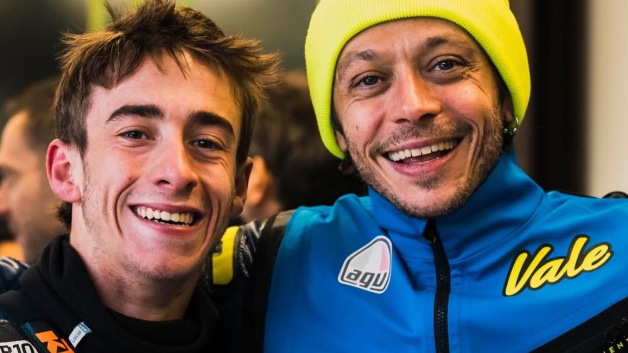 ¿Guiño al equipo de Valentino Rossi?