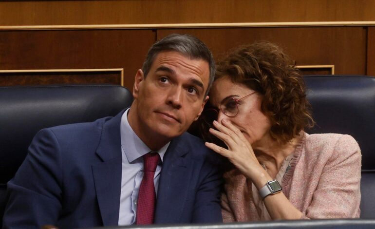 El Gobierno convoca a las autonomías para negociar la senda fiscal en plena tensión con Junts