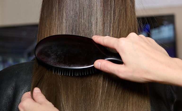 Cepillado en seco: la importancia de hacer un cepillado diario que cambiará tu pelo