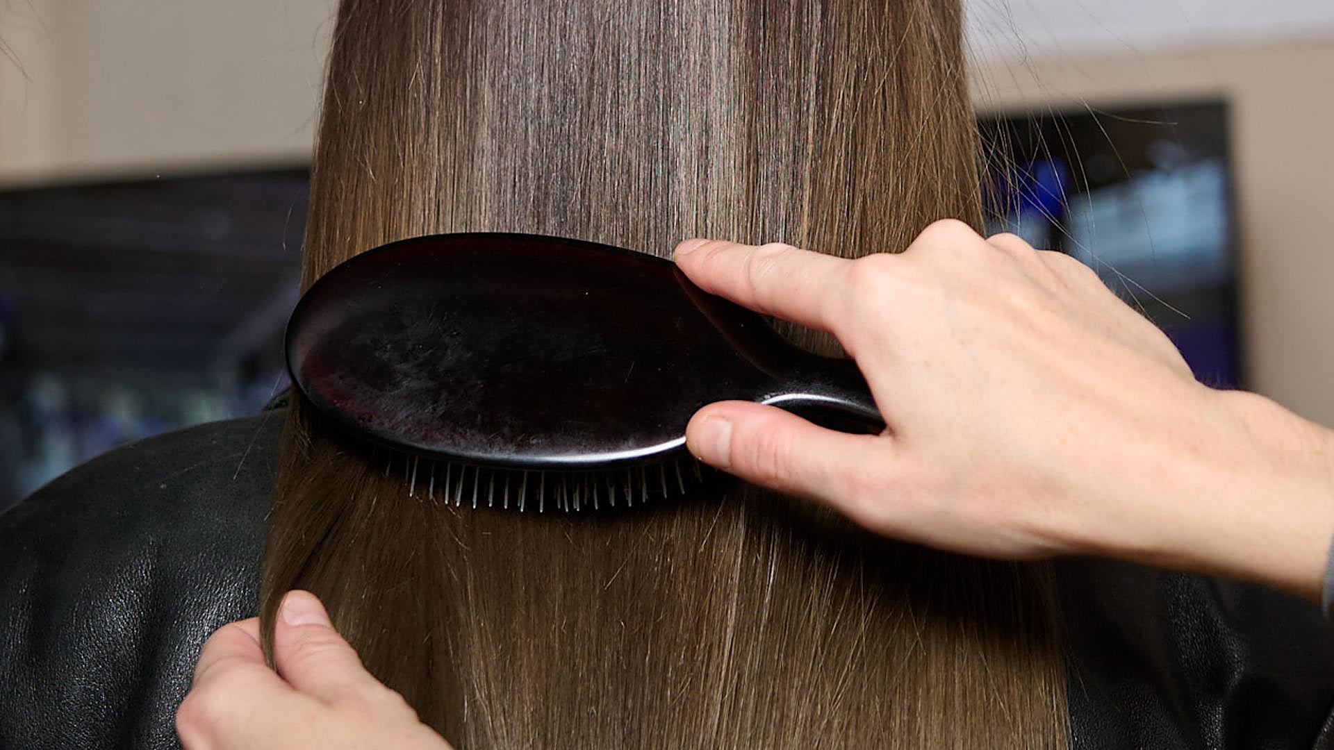 Cepillado en seco: la importancia de hacer un cepillado diario que cambiará tu pelo