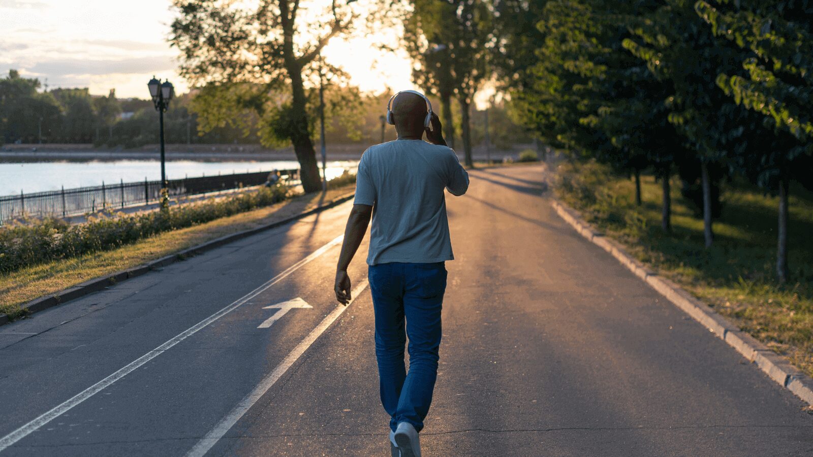 Creías que andar 10.000 pasos al día era lo mejor. La ciencia ha demostrado lo equivocados que estábamos