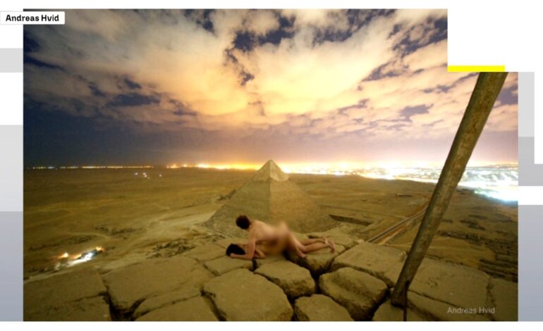 Detienen en Egipto a tres turistas por hacerse fotos desnudos en las pirámides