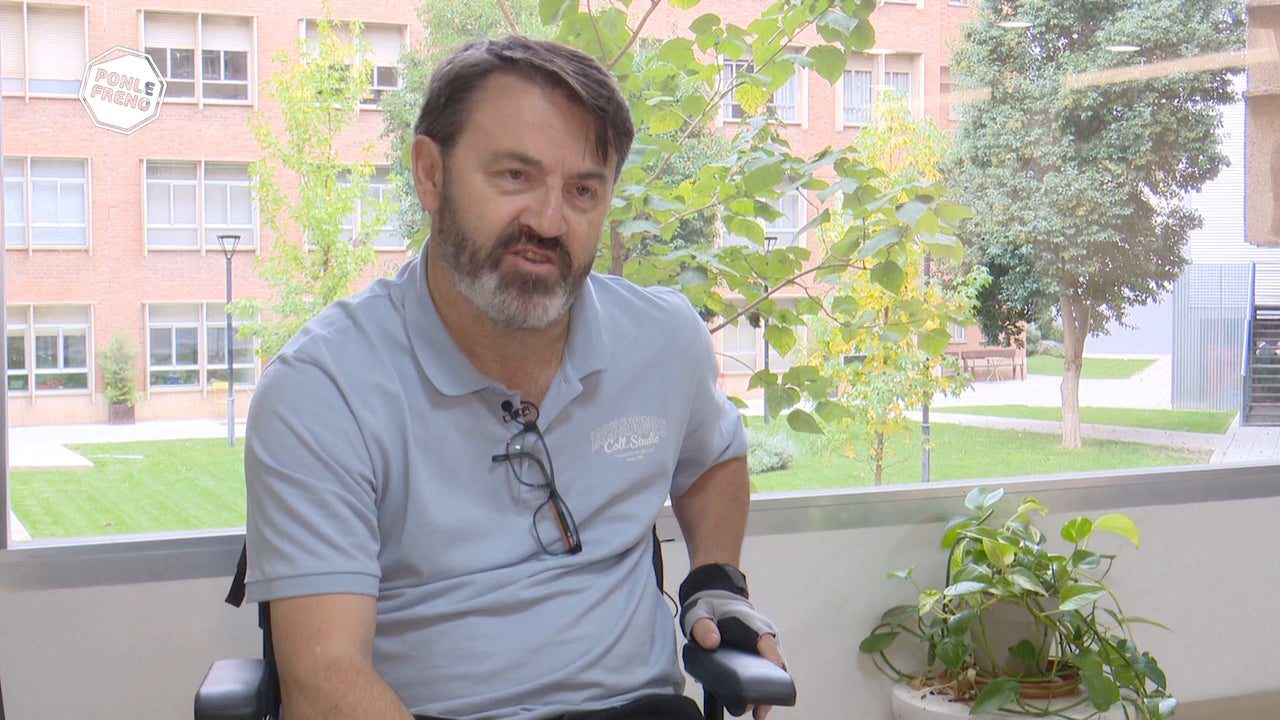 Vuelve a conducir tras sufrir un accidente de tráfico que le dejó en silla de ruedas: «Es volver a vivir»